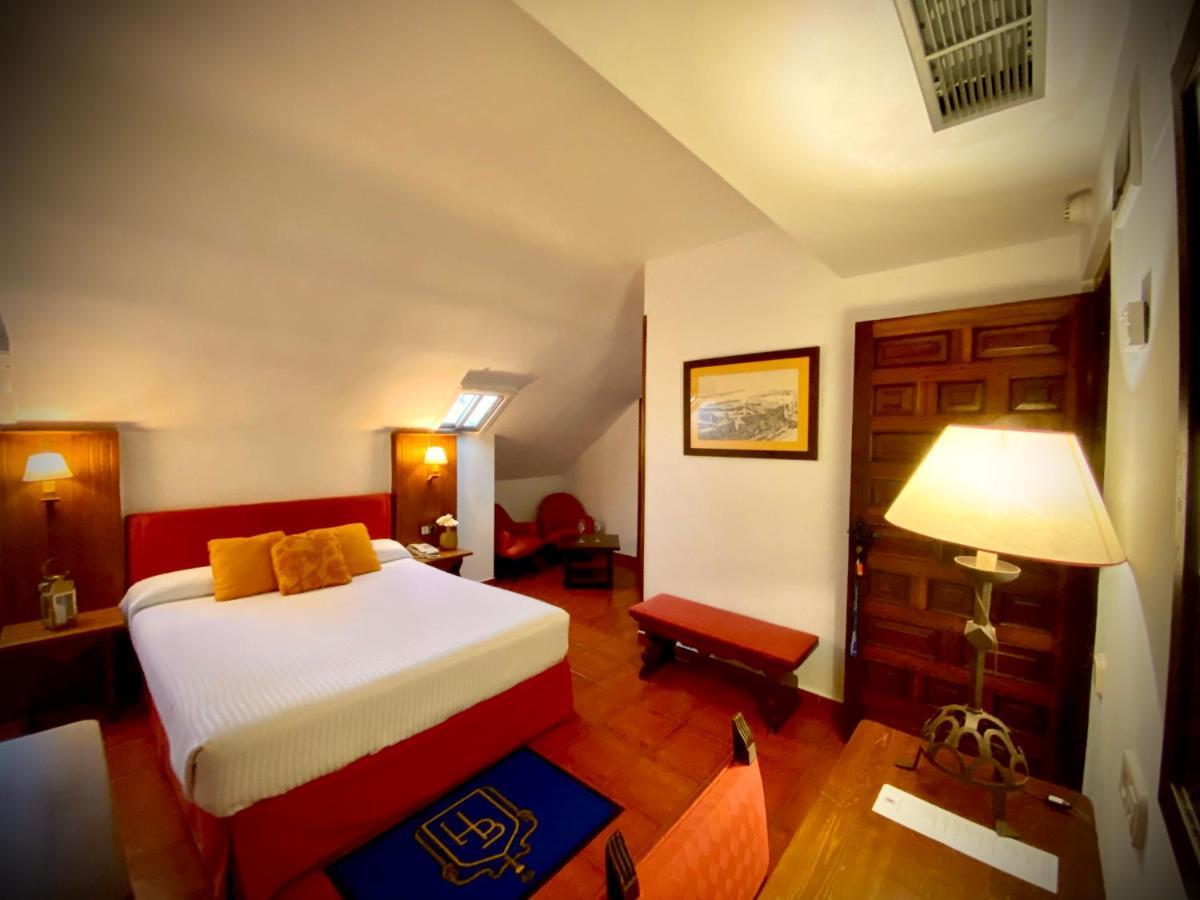 Hotel El Bedel Alcalá de Henares Eksteriør bilde