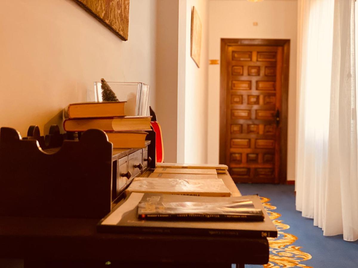 Hotel El Bedel Alcalá de Henares Eksteriør bilde