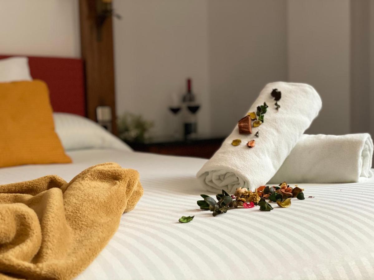 Hotel El Bedel Alcalá de Henares Eksteriør bilde